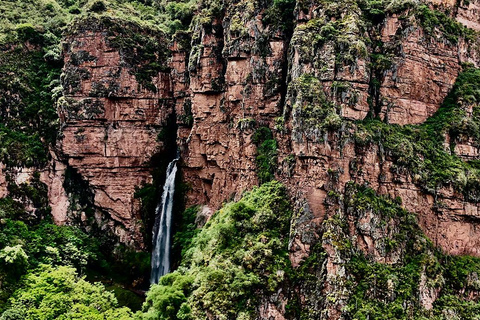 Cusco: Day trip to Perolniyoc Waterfall