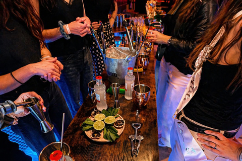 Cocktail Class in Madrid: Shake, Drink & Party
