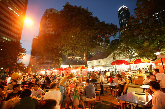 Singapore: Lau Pa Sat Night Street Food with Marina Bay Walk