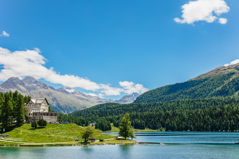 Tirano - St. Moritz: bilet jednodniowy Bernina Red Train w obie stronyCzerwony pociąg Bernina: jednodniowy bilet w dwie strony w 1. klasie