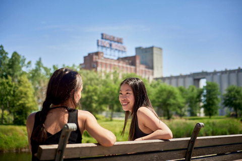 Tour a pie por el Viejo Montreal: lugares históricos y culturales