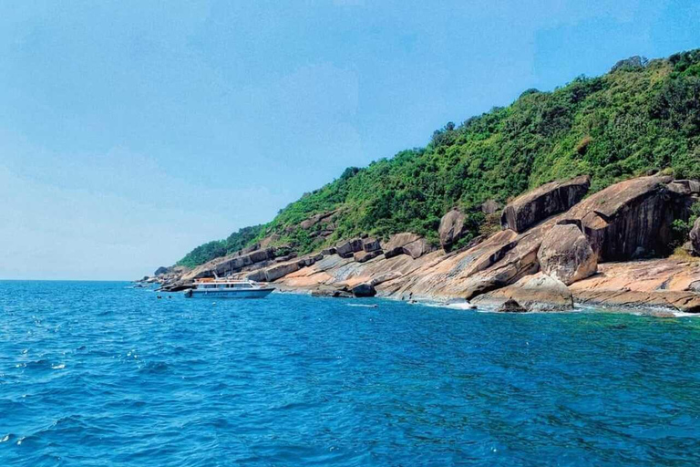 Cham Islands - Explore Islands Snorkelling Or Diving 2 Times Diving 1 Time By Speedboat