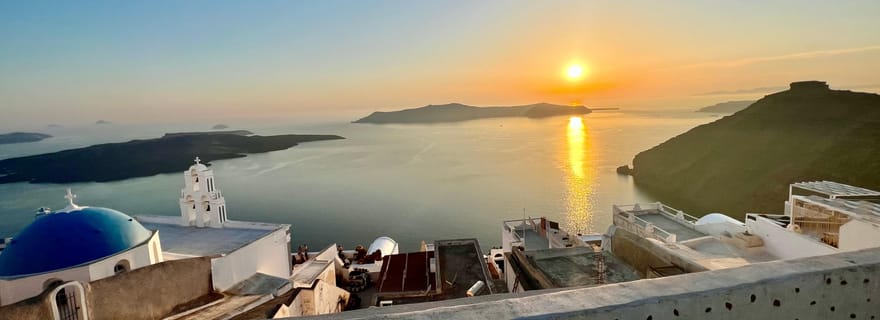 Santorin : Transfert aller simple de/à l'aéroport de Santorin