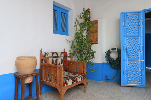 Riade: experimenta a vida saudita durante a década de 1970 com almoçoTour of the house with a meal ( 6 Person )