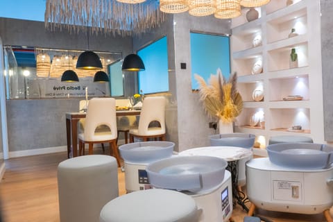 Only in Dubai: Couples & Family Activity -Luxury Clay & Dine