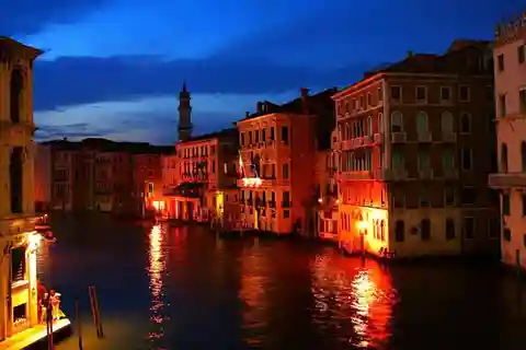 Ghosts of Venice: Castello, San Giovanni & Paolo, Cannaregio