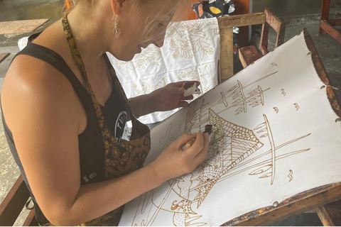 Yogyakarta: Curso de confecção de batik de 2 horas com lembrançaCurso pequeno: 2 a 3 horas de aula