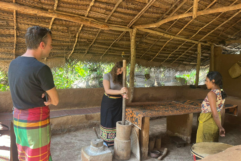 From Kandy: Polonnaruwa Day Tour, Medieval Capital Discovery