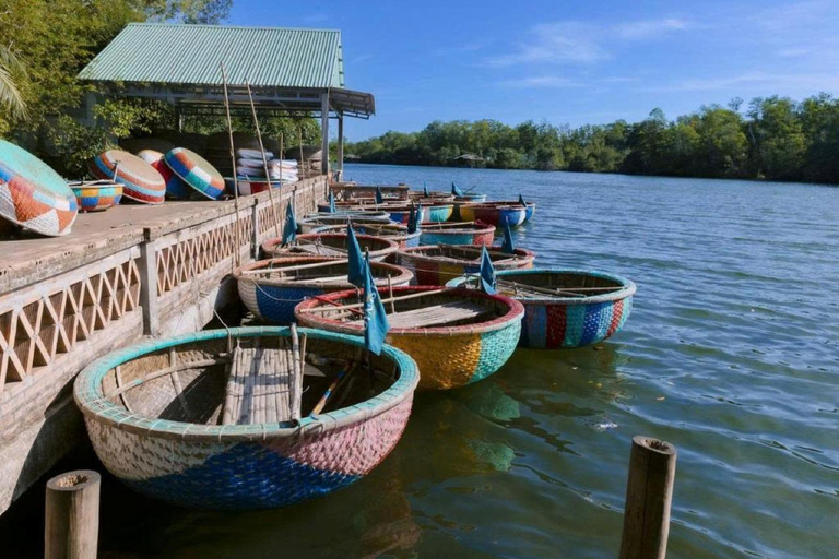 Phu Quoc: Kayak Cua Can River & Starfish Beach Tour