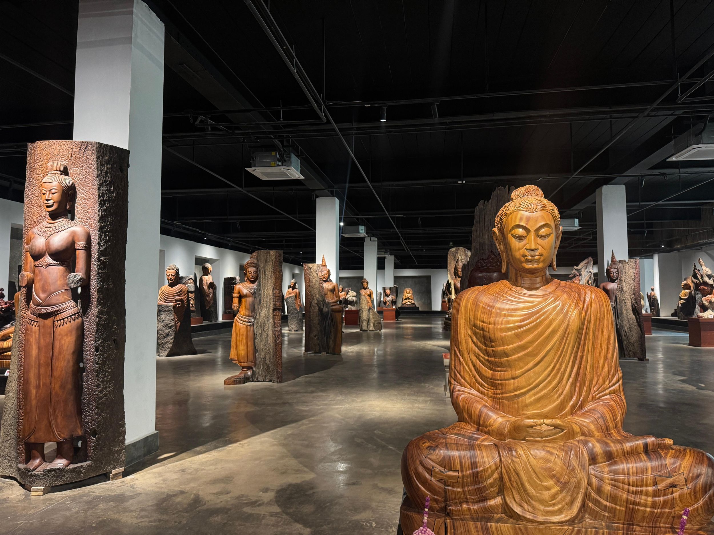 Laotisches Kunstmuseum & Stadt-Highlights Tour mit Mittagessen
