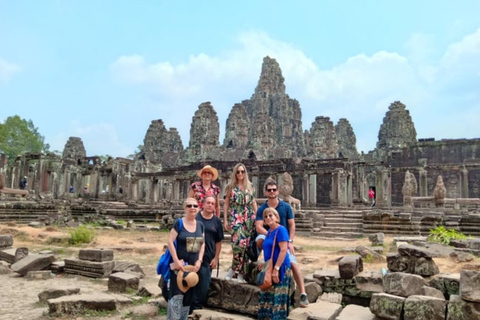 Siem Reap: Small Group Tour 1 day at Angkor with sunrise Small Group Tour in Spanish