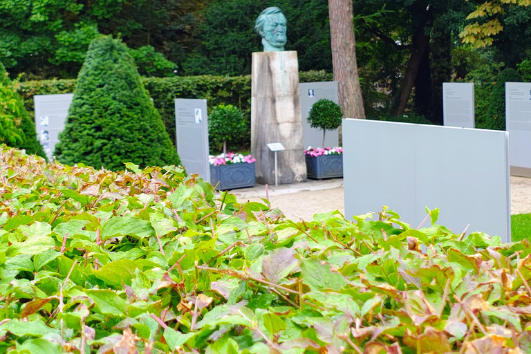 Bayreuth: Guided tour of the life and work of Richard Wagner 5 amazing facts about Richard Wagner that you probably don't know.
