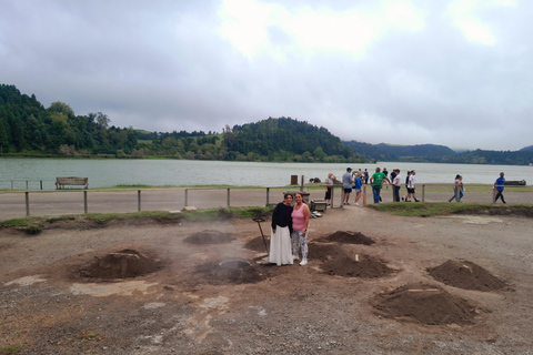 São Miguel: Excursão de 1 dia ao icônico Vulcão das Furnas e ao Nordeste