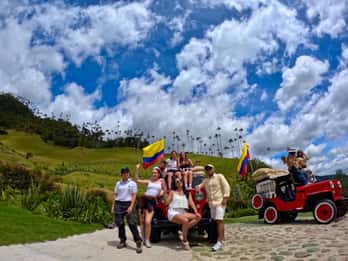 Caminata por el Valle de Cocora, finca cafetera y Salento
