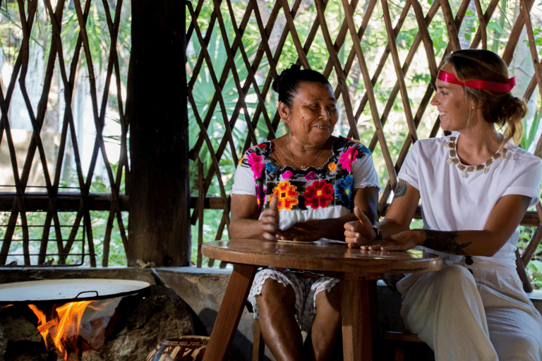 Tulum: Highlights tour with cenote & jungle village. German tour guide. Tulum highlights half-day option with pick-up available from Cancun area