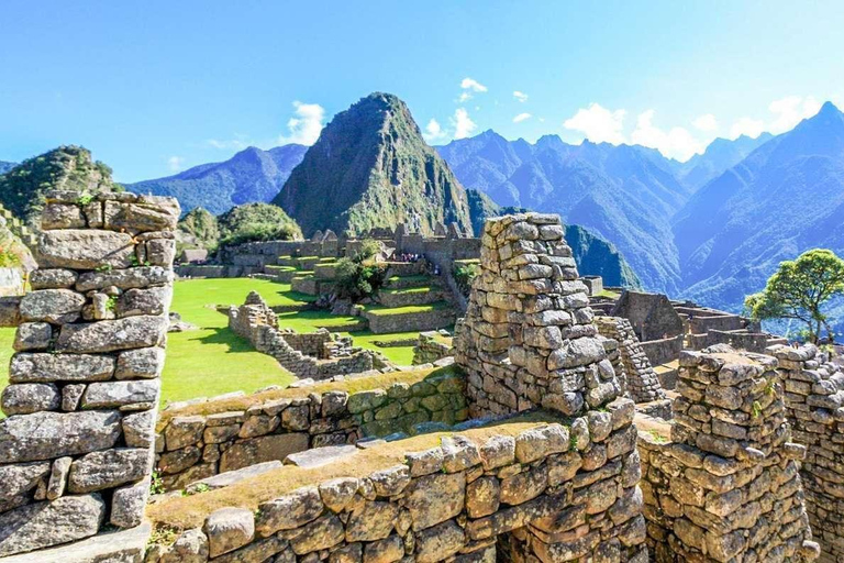 Machu Picchu Hike: 2 Days