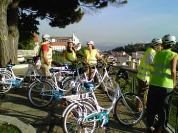 Lisbona: tour di mezza giornata in bicicletta elettrica sulle 7 colline