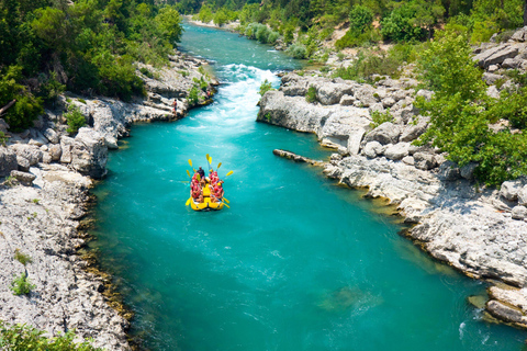 Antalya: Rafting nel canyon di Köprülü con pranzo e trasferimentoAntalya: Rafting sul fiume con pranzo al punto di incontro