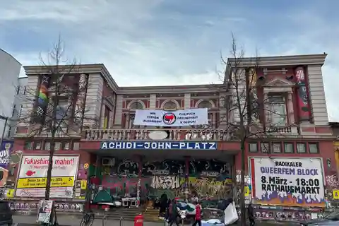 English guided insider tour through the Schanzenviertel