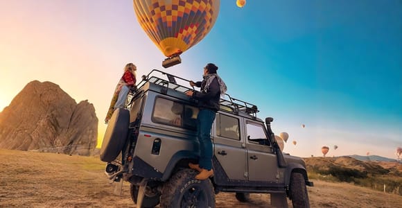 Cappadocia: Private 4x4 Off-Road Jeep Safari with Champagne