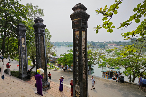 Tour de medio día por Hue: Río del Perfume, Ciudadela Imperial, MercadoTour de medio día por Hue: Río del Perfume y Ciudadela Imperial, Mercado