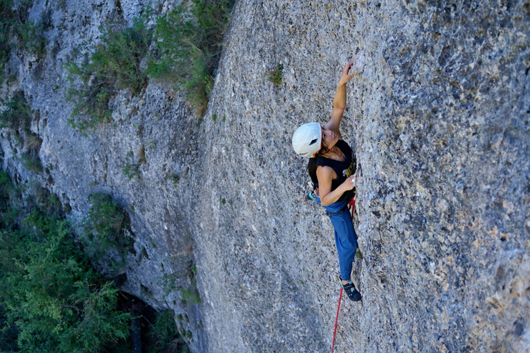 Cuenca: Women-Only Sport Climbing Course