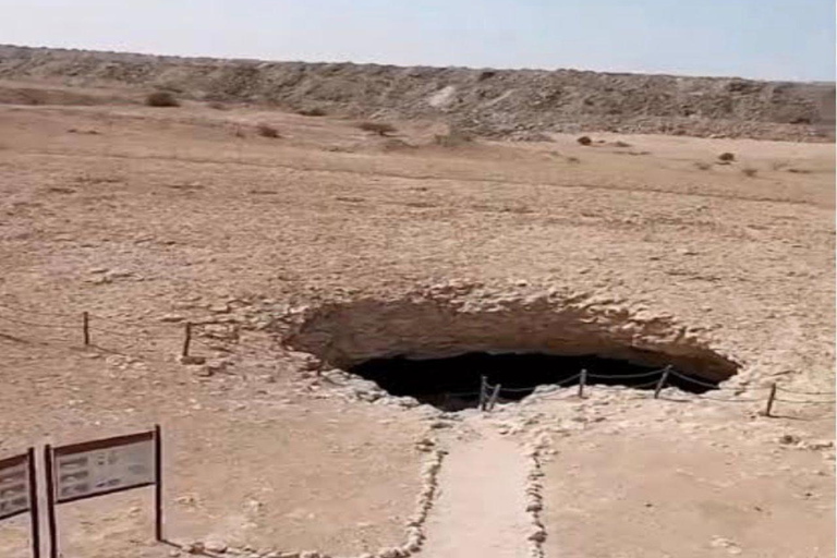 DOHA: Ein Besuch im Musfir Sinkhole KatarDOHA: Besuch im Musfir-Sinkhole in Katar