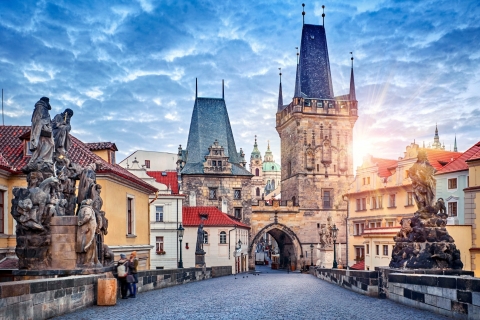 Bike Tour of Prague Old Town, Top Attractions and Nature 4-hour: Old Town, Lesser Town Highlights & Nature