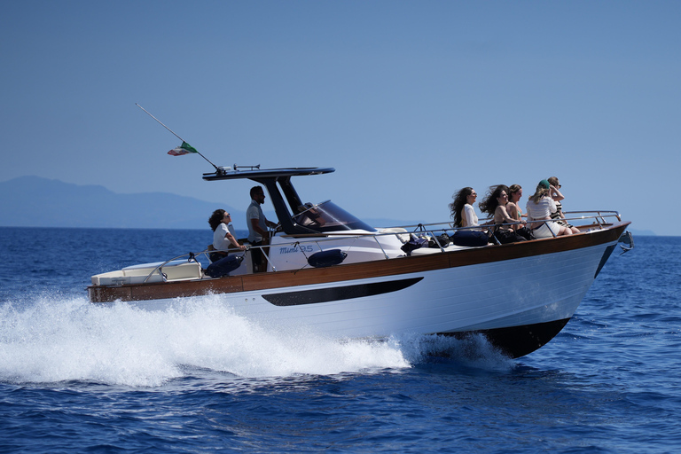 Boat Tour of the Amalfi Coast from Salerno, Amalfi, Positano Shared