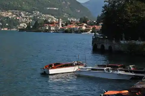 Boat Tour: BRIEF BUT STUNNING