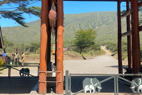 From Nairobi: Mount Longonot 4 Craters Hike Day Trip From Nairobi: Mount Longonot 4 Craters Hike Day Trip