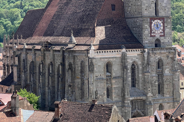 Brașov: Guided Walking Tour with Local Stories