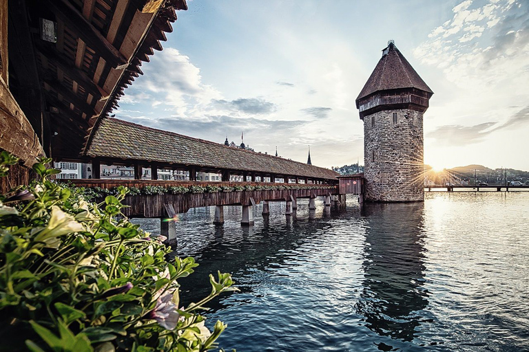 From Zurich: Day Trip to Lucerne with Optional Yacht Cruise Day Trip to Lucerne from Zürich