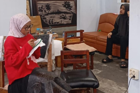 Laboratorio di batik a Yogyakarta e tour culturale della cittàWorkshop sul batik di Yogyakarta e tour culturale della città