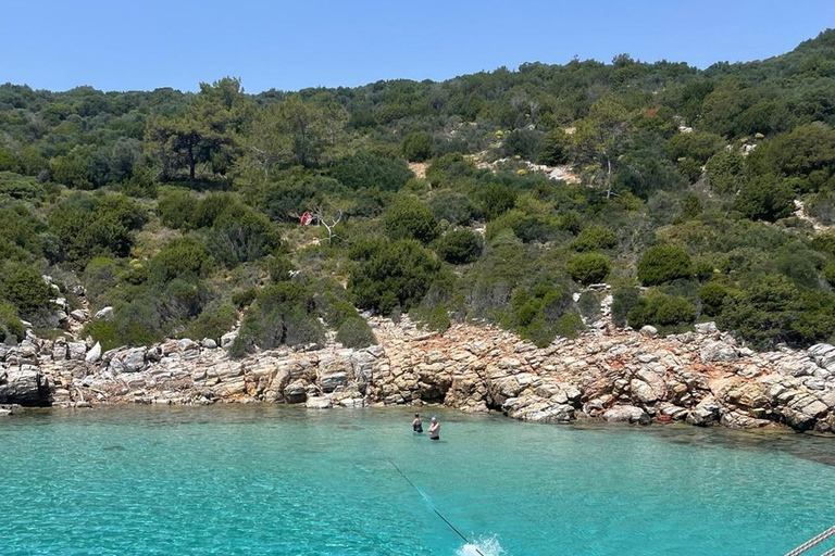 Bodrum: Orak Island Boat Trip with Lunch and Transfers Tour with Meeting Point