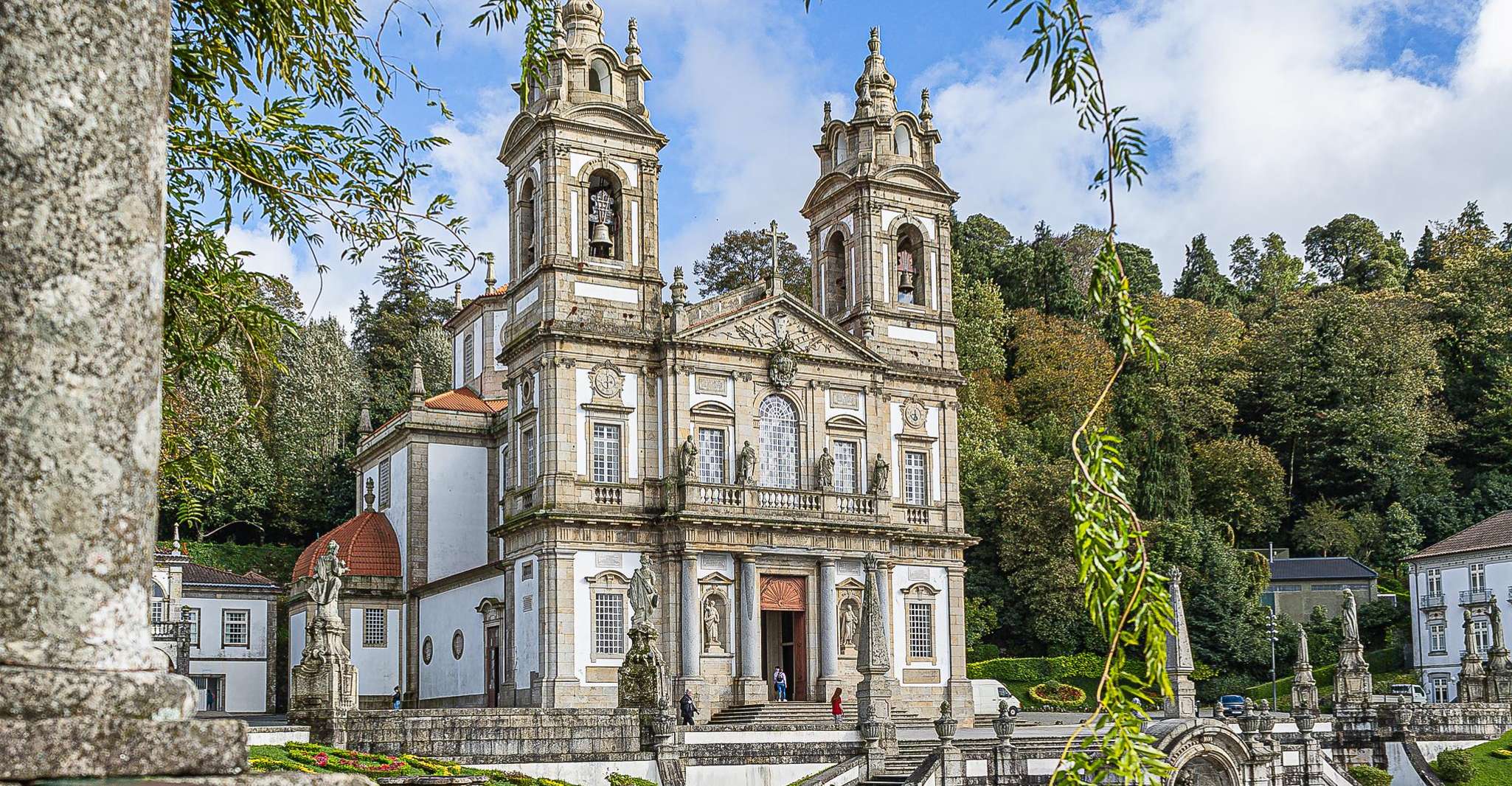 From Porto: Braga & Guimarães full day experience with lunch