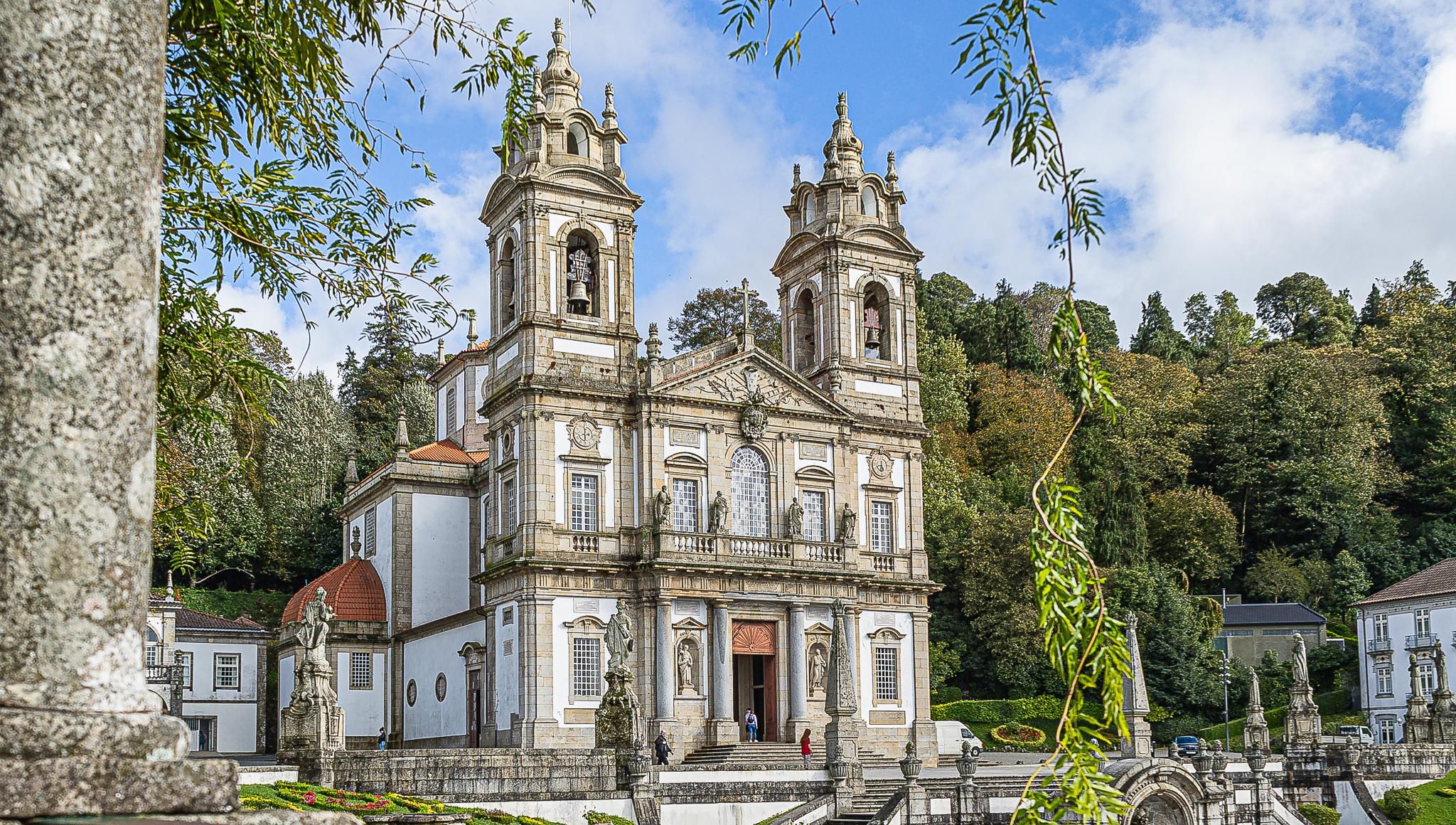 Von Porto: Braga & Guimarães – ganztägiges Erlebnis mit Mittagessen