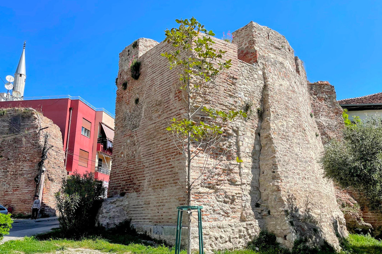 Tour di Durazzo e del Parco Nazionale di Karavasta su una Land Rover di lusso