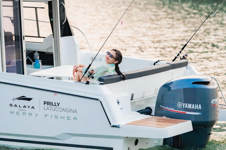 Yakarta: yate privado de lujo para fiestas y celebraciones al atardecer.Yate privado de 2 horas al atardecer (4:30 p. m.-6:30 p. m.)