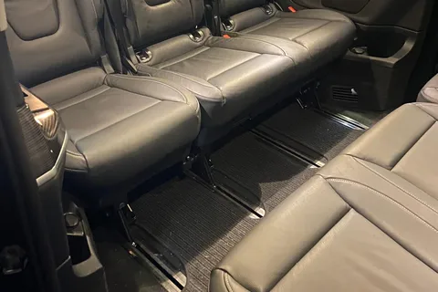 De Milán a LINATE Traslado al aeropuerto MINIVAN V CLASS Merced