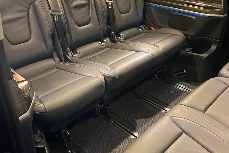 Milan Transfer from city to Serravalle Design Outlet MINIVAN