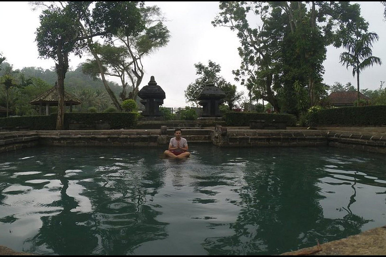 Magelang: Umbul Temple Grabag Include Entry Ticket