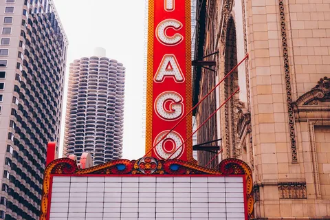The Chicago Theatre Tour Experience