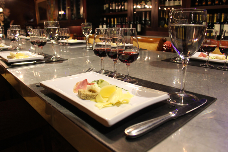 بوينس آيرس: عرض غالا تانجو حصريعرض عشاء وتذوق النبيذ بدون نقل