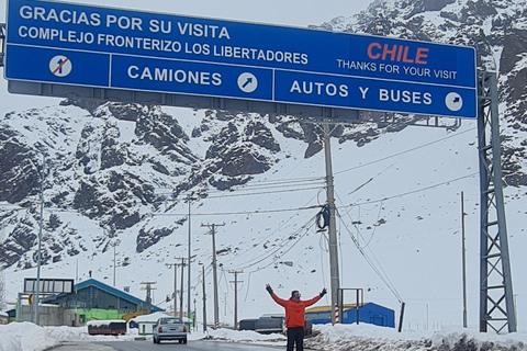 Experience Portillo and Laguna del Inca with a picnic. Santiago - The Andes - Laguna del Inca and Portillo