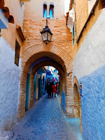 Au départ de Fès : Chefchaouen Excursion d'une journée avec chauffeur pour un groupe de 8 personnes - medina