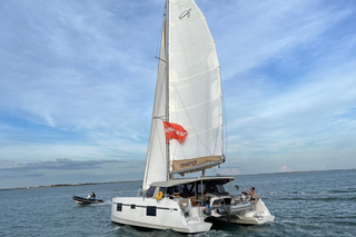 La Flotte, Ile de Ré: Sailing Catamaran Cruise