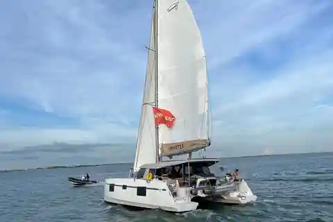 La Flotte, Ile de Ré: Passeio de catamarã à vela