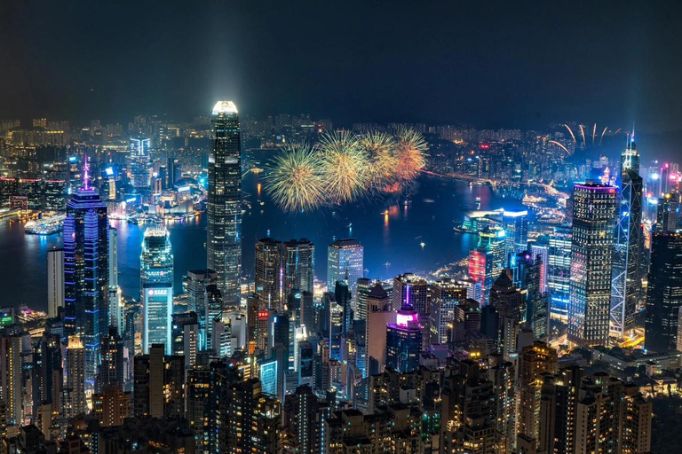 Hong Kong: Night Cruise & Buffet Dinner with Hotel Pickup
