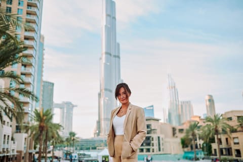 Dubai: Private Photoshoot at the Burj Khalifa
